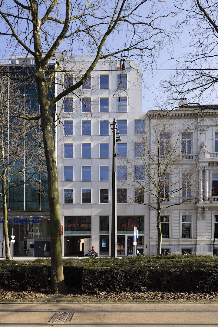 Facade renovation with an eye for rhythm and detailing