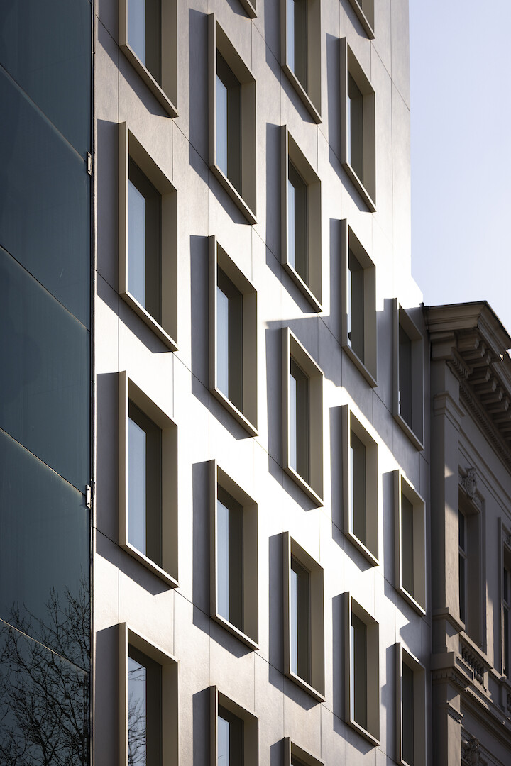 Facade renovation with an eye for rhythm and detailing