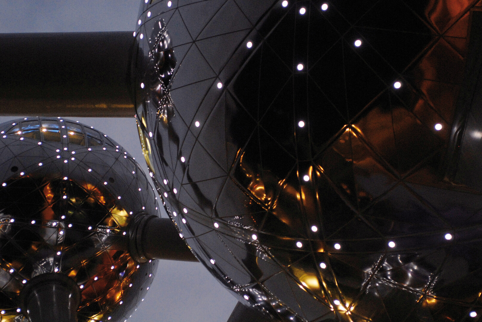 Van tijdelijk paviljoen tot duurzaam erfgoed