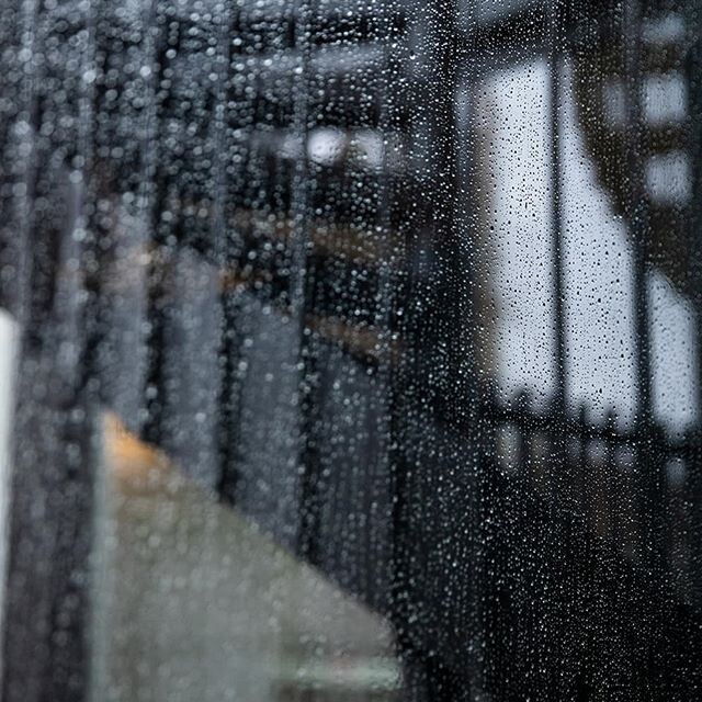 DUO HOUSE: inner city rainy days, but it's warm…